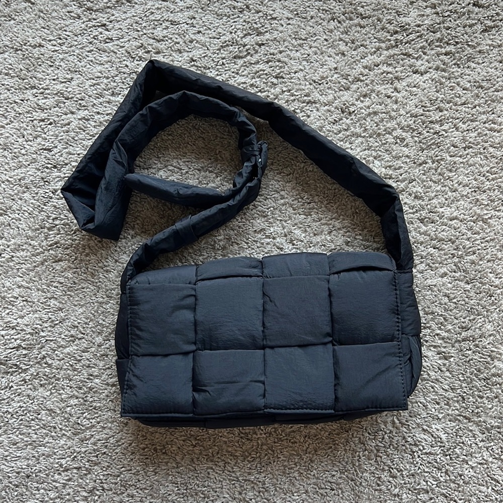 NWOT Puffy Crossbody Purse